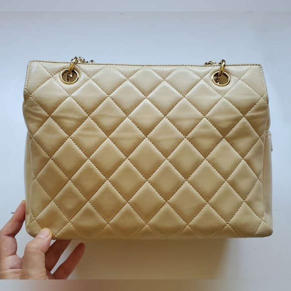 (SALE)Chanel Lambskin CC Logo Chain Strap Hobo Bag ▶️ Part1 - Picture 4 of 16